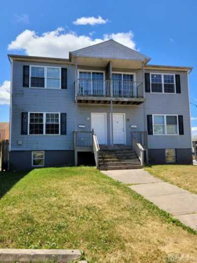 Home For Sale in New Brunswick, New Jersey