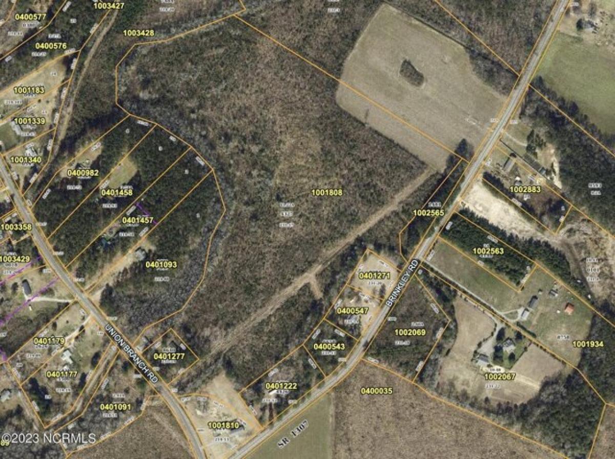 Picture of Residential Land For Sale in Corapeake, North Carolina, United States