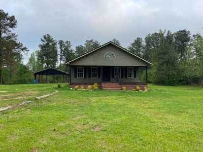 Home For Sale in Grove Hill, Alabama