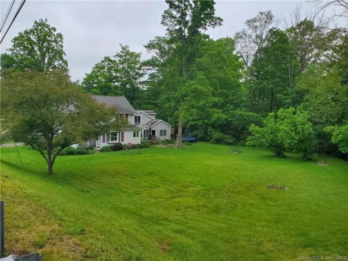 Picture of Home For Sale in Litchfield, Connecticut, United States