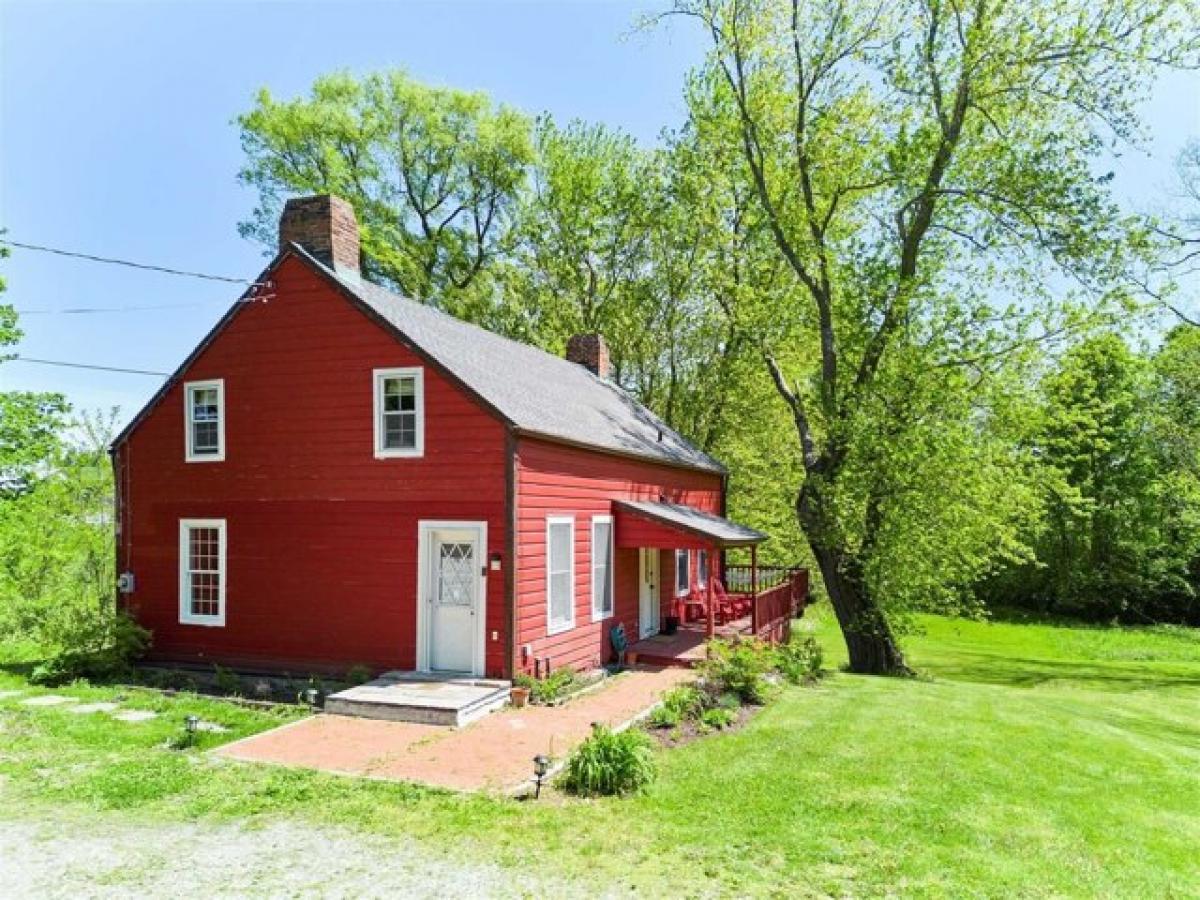 Picture of Home For Sale in Amenia, New York, United States