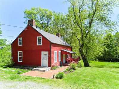 Home For Sale in Amenia, New York