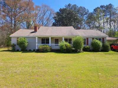 Home For Sale in Warm Springs, Georgia