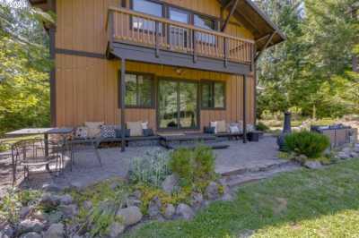 Home For Sale in Rhododendron, Oregon