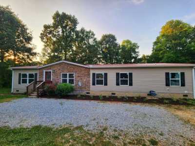 Home For Sale in Lyles, Tennessee