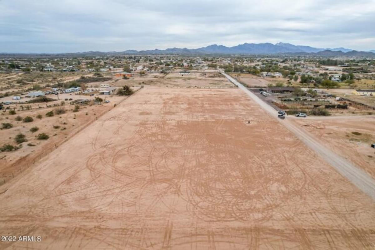 Picture of Residential Land For Sale in Buckeye, Arizona, United States