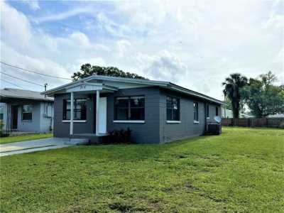 Home For Sale in Mulberry, Florida