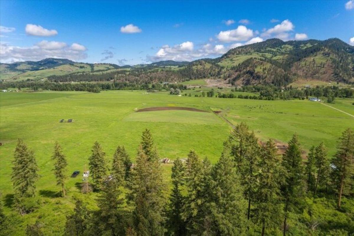 Picture of Residential Land For Sale in Kettle Falls, Washington, United States