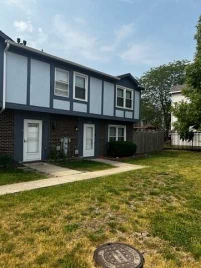 Home For Sale in Bolingbrook, Illinois