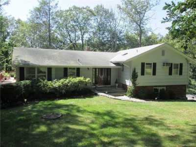 Home For Rent in Chappaqua, New York