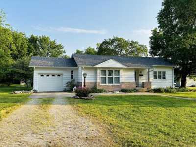 Home For Sale in Greenfield, Missouri