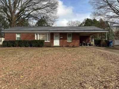 Home For Sale in Trenton, Tennessee