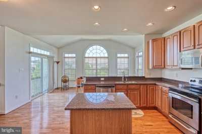 Home For Sale in Seven Valleys, Pennsylvania