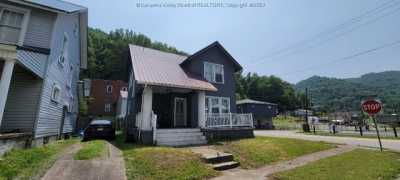 Home For Sale in Montgomery, West Virginia