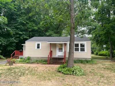 Home For Sale in Hudson Falls, New York