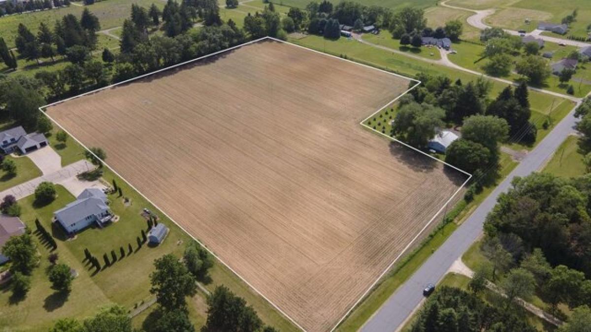 Picture of Residential Land For Sale in Berlin, Wisconsin, United States