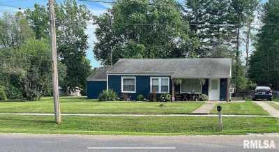 Home For Sale in Avon, Illinois