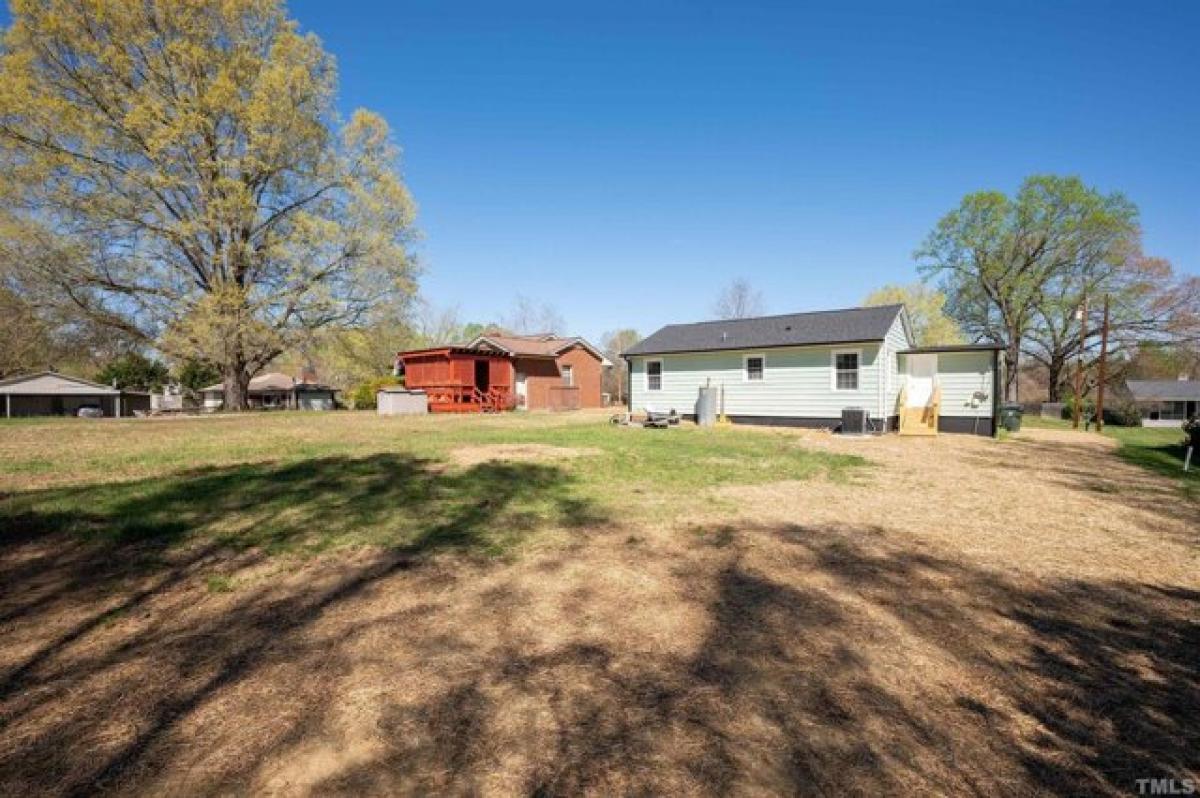 Picture of Home For Sale in Burlington, North Carolina, United States