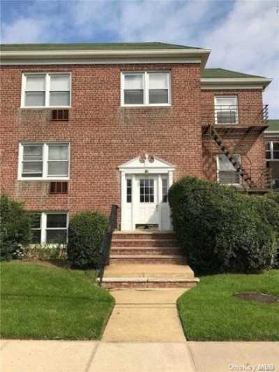 Apartment For Rent in Rockville Centre, New York