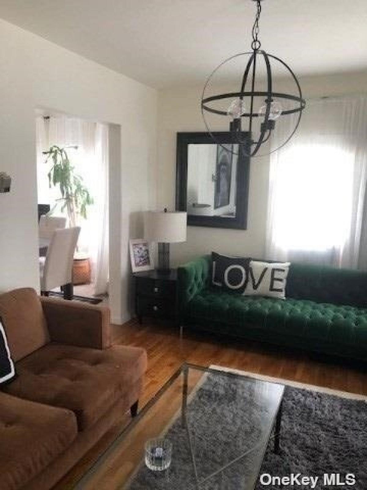 Picture of Home For Rent in Locust Valley, New York, United States
