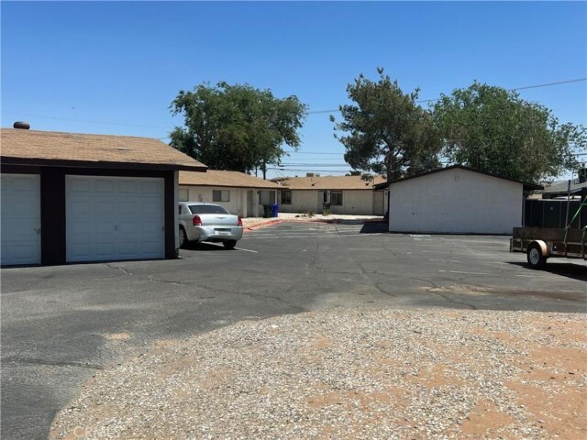 Picture of Apartment For Rent in Apple Valley, California, United States
