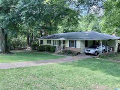 Home For Sale in Pleasant Grove, Alabama