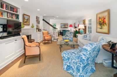 Home For Sale in New Canaan, Connecticut