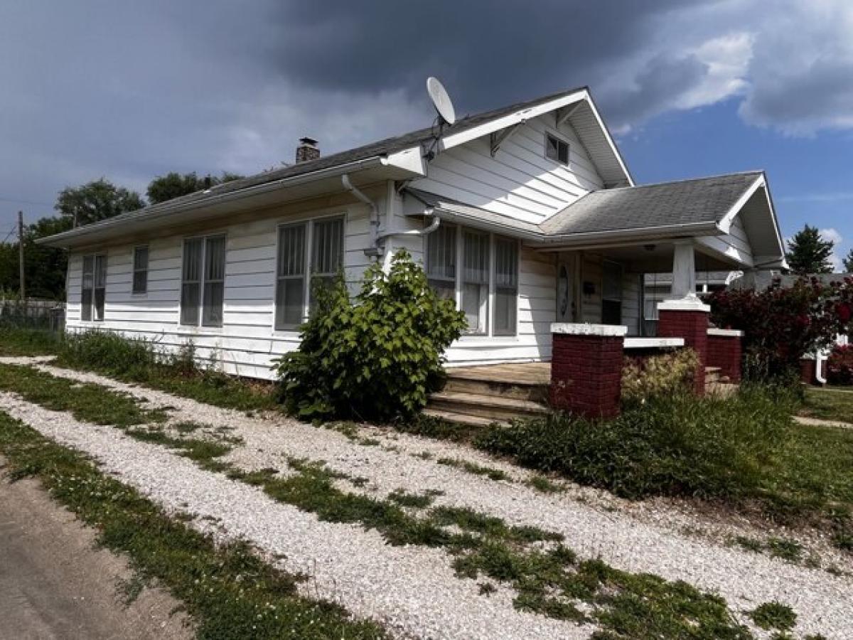 Picture of Home For Sale in Marceline, Missouri, United States