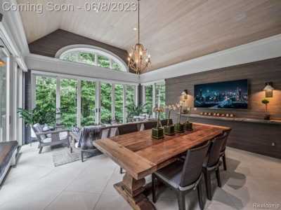 Home For Sale in Bloomfield Hills, Michigan