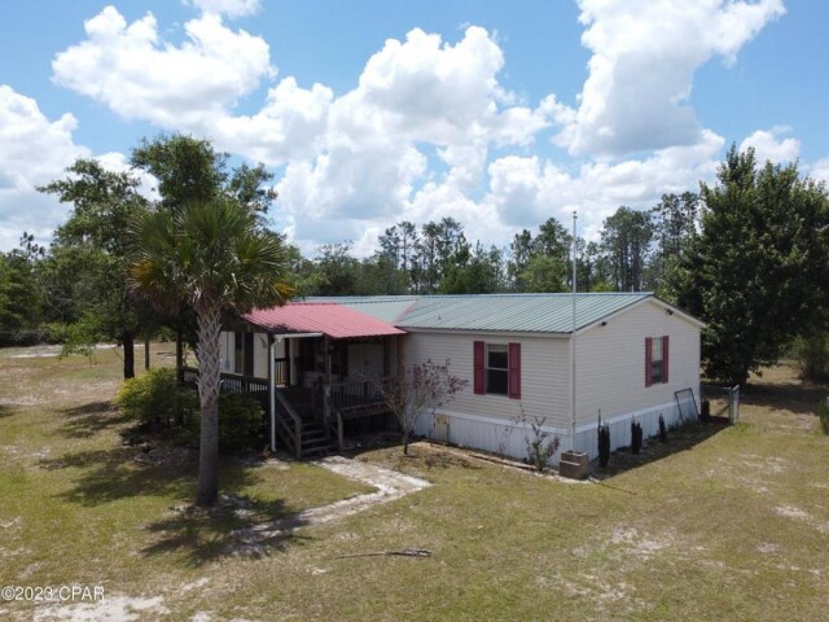 Picture of Home For Sale in Fountain, Florida, United States