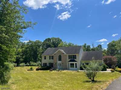Home For Sale in Delaware, New Jersey