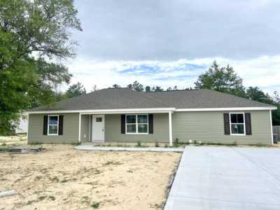 Home For Sale in Defuniak Springs, Florida