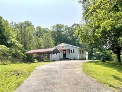 Home For Sale in Crofton, Kentucky
