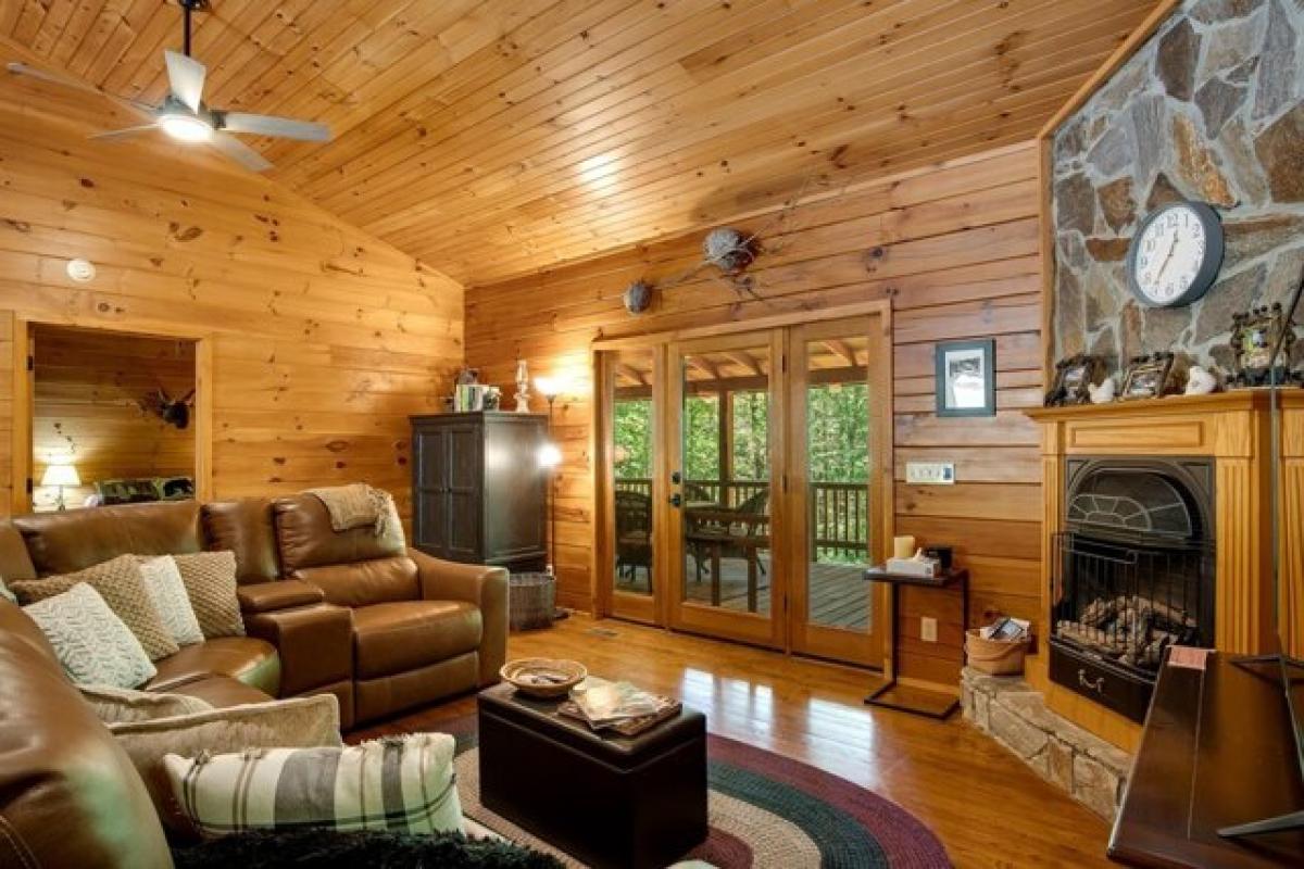 Picture of Home For Sale in Otto, North Carolina, United States