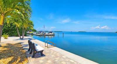 Home For Sale in Longboat Key, Florida
