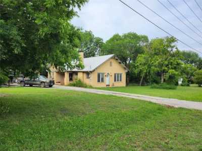 Home For Sale in Justin, Texas