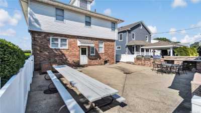 Home For Rent in Bayville, New York