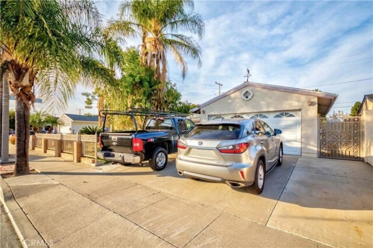 Picture of Home For Sale in Buena Park, California, United States