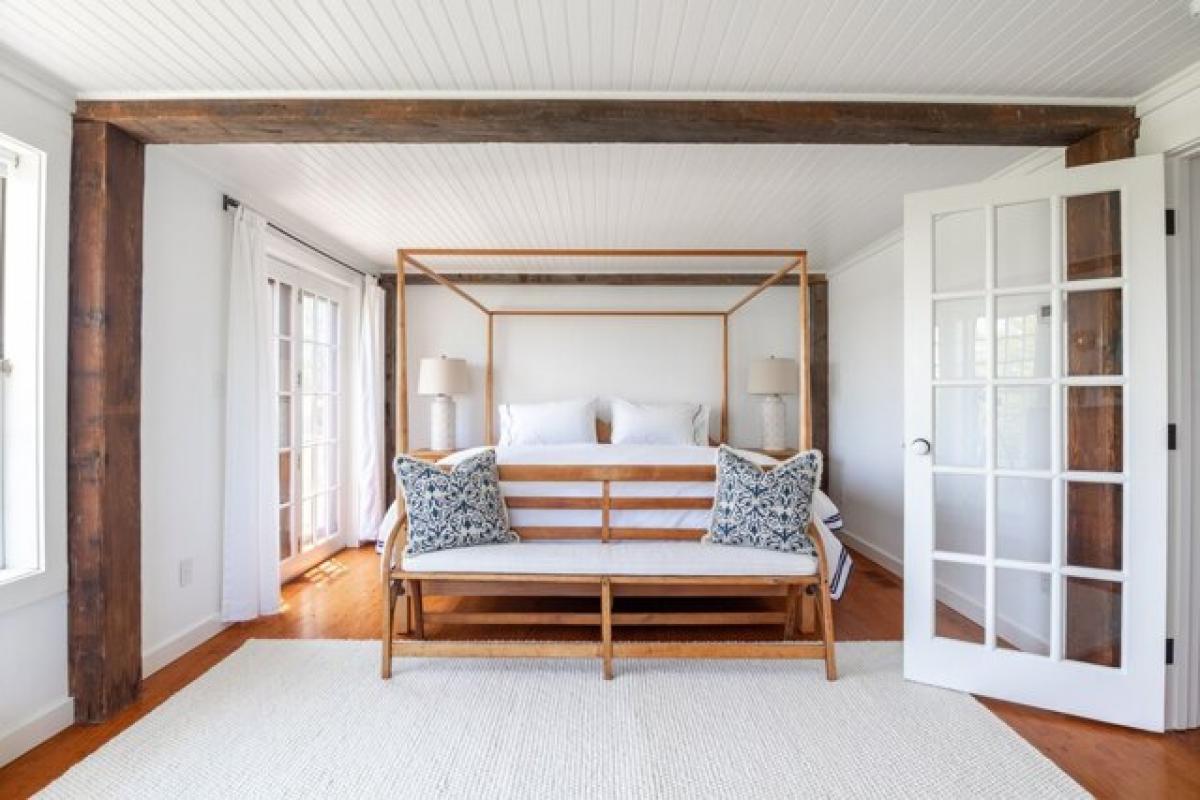 Picture of Home For Sale in Nantucket, Massachusetts, United States