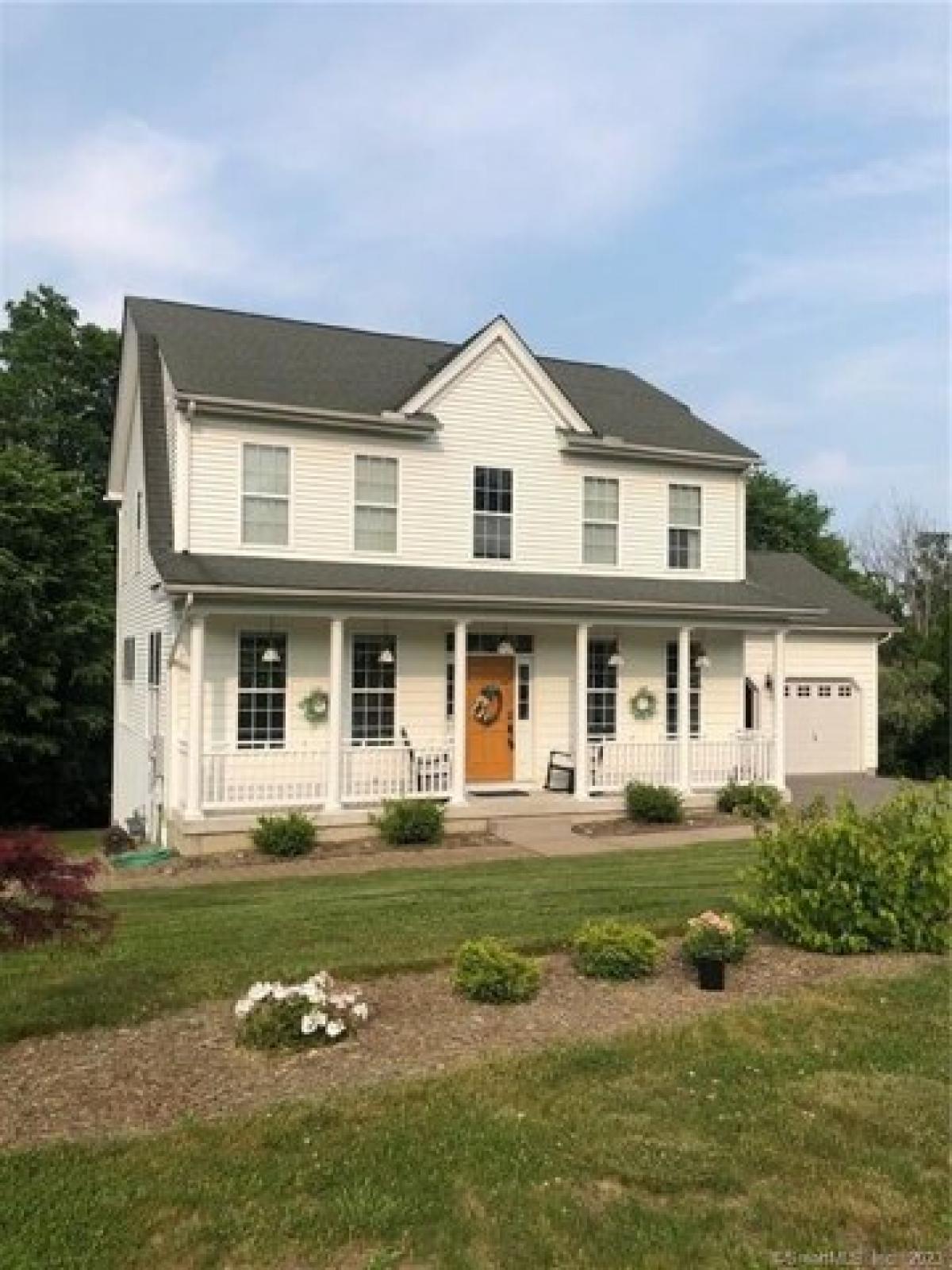 Picture of Home For Sale in Torrington, Connecticut, United States