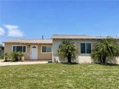 Home For Sale in Rialto, California