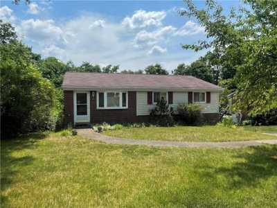 Home For Sale in Allison Park, Pennsylvania
