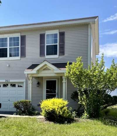 Home For Sale in Hampshire, Illinois