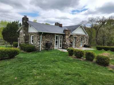 Home For Rent in Monroe, New York