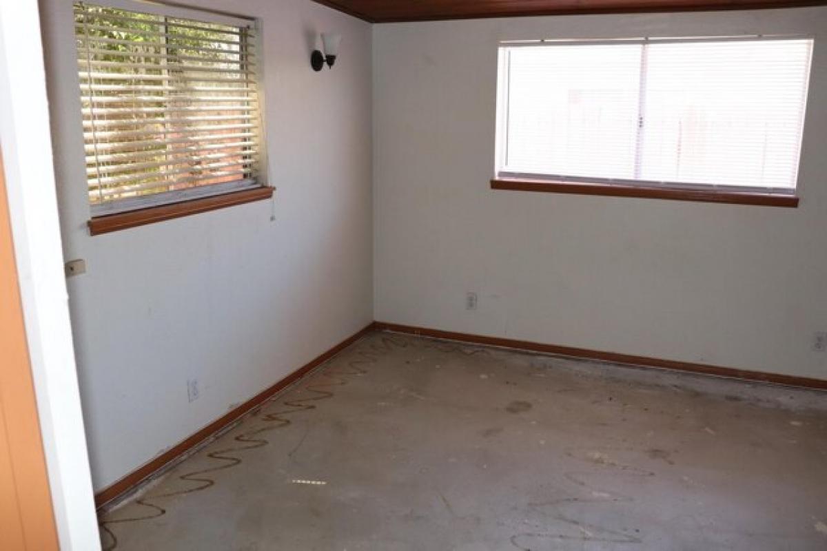 Picture of Home For Sale in Quartz Hill, California, United States