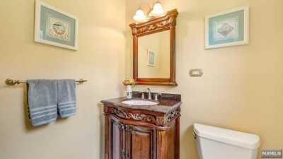 Home For Sale in Oakland, New Jersey