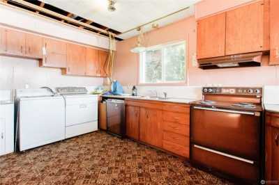 Home For Sale in Cathlamet, Washington