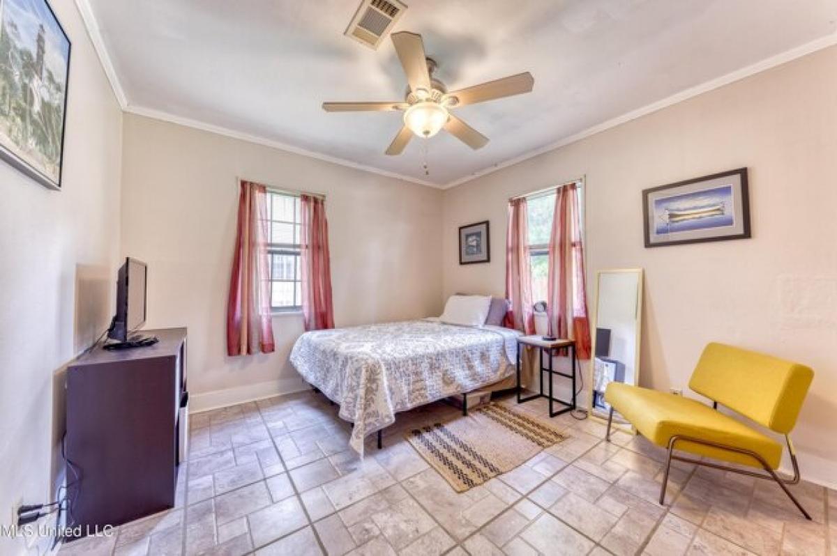 Picture of Home For Sale in Biloxi, Mississippi, United States