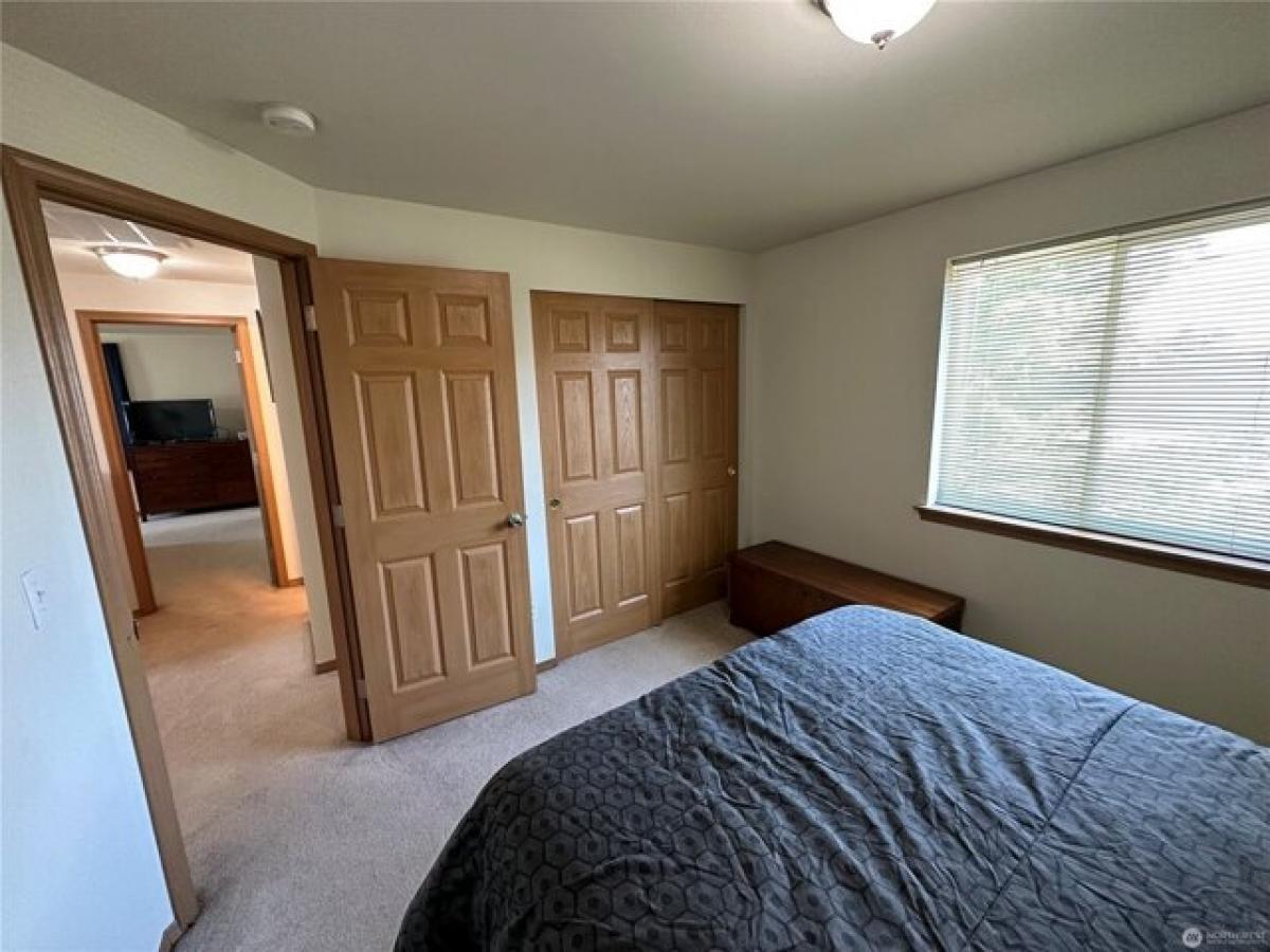 Picture of Home For Sale in Spanaway, Washington, United States