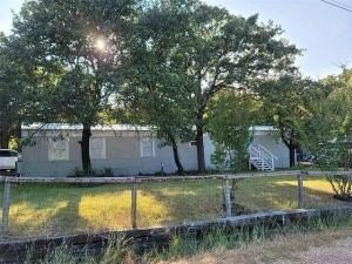 Picture of Home For Sale in Alvarado, Texas, United States